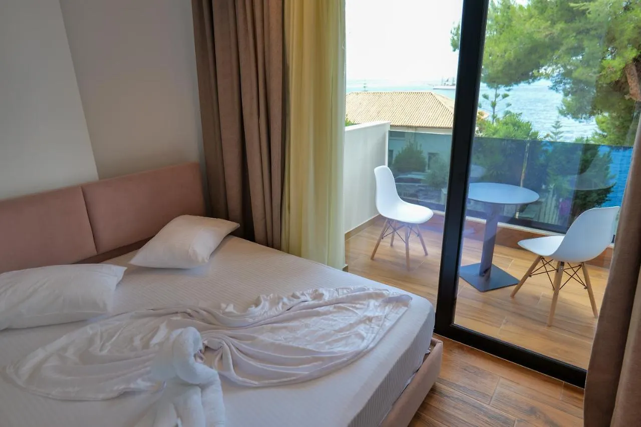 Hotel Havana Sarandë 4*,  Albânia