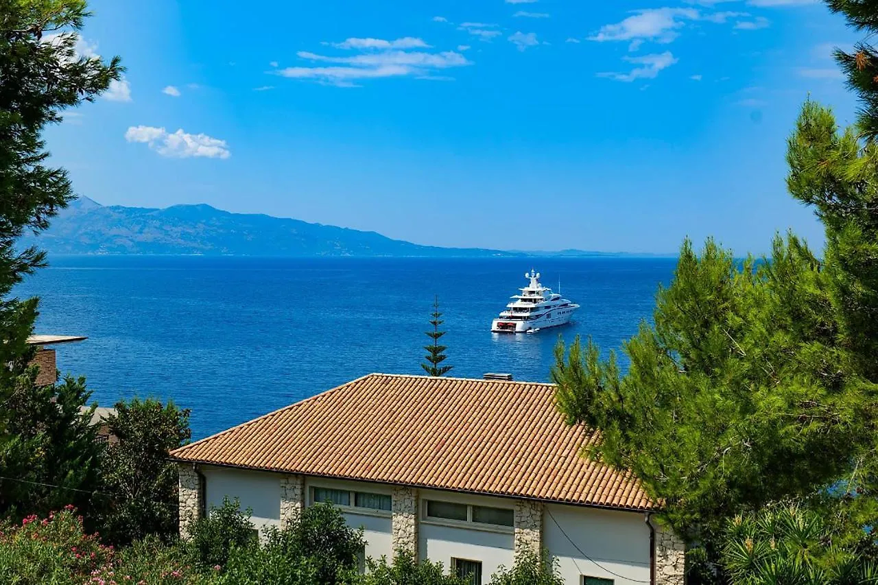 ****  Hotel Havana Sarandë Albânia